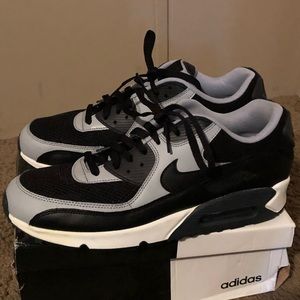 men’s size 11 nike air max excellent condition
